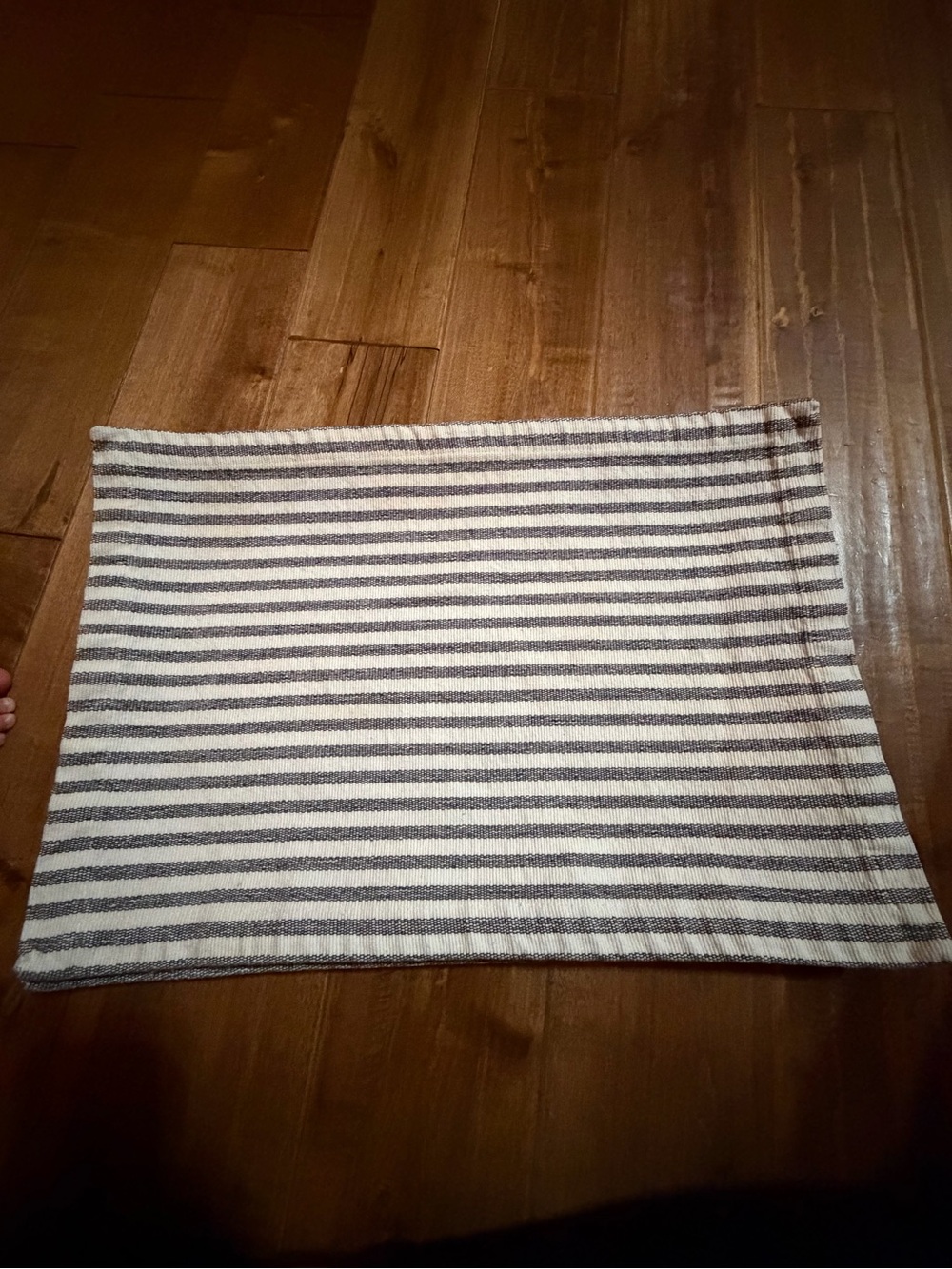 T.J.Maxx white and Gray Horizontal Stripe Placemat